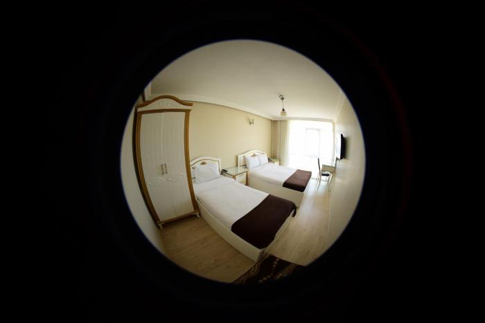 seref hotel