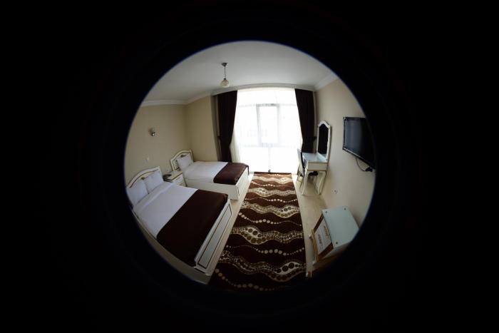 seref hotel