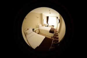seref hotel