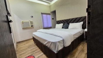 Hotel Mrk Villa,,3 star