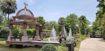 nana resort kaengkrachan
