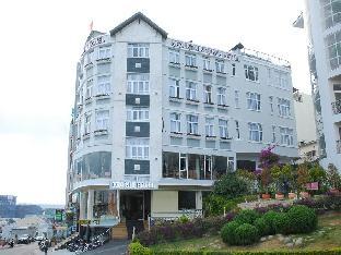 pho nui hotel