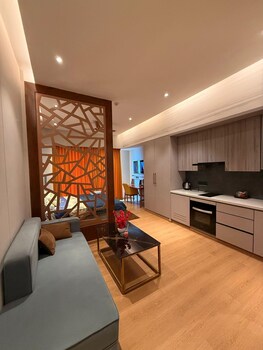 onlystay villa vista blue shapirre