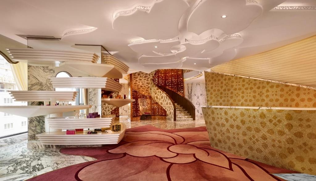 the reverie saigon residential suites