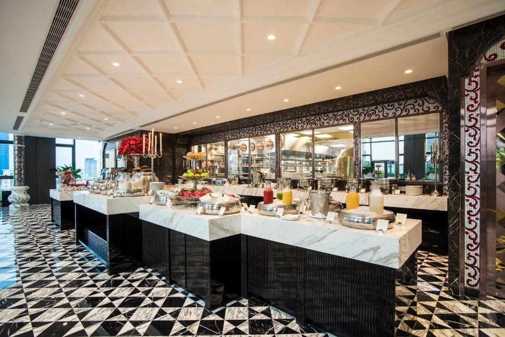 the reverie saigon residential suites