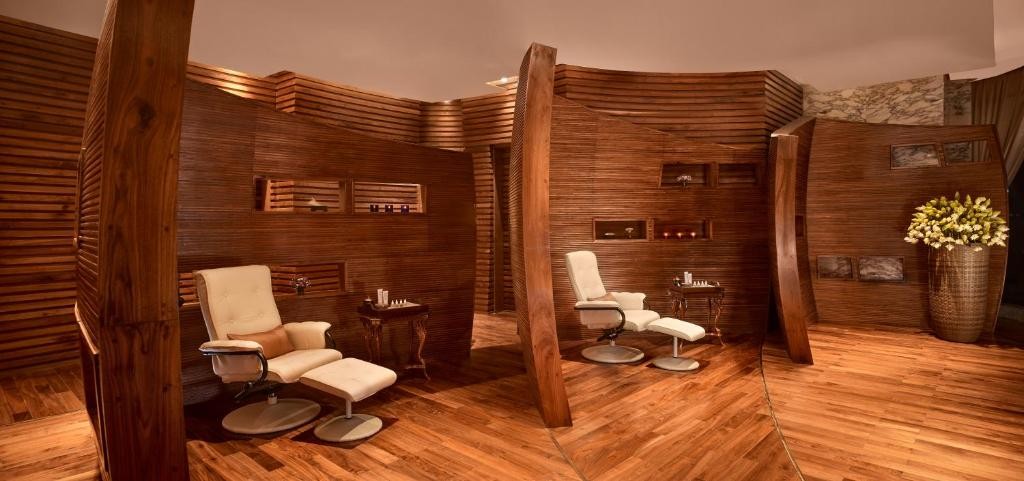 the reverie saigon residential suites