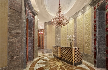 the reverie saigon residential suites