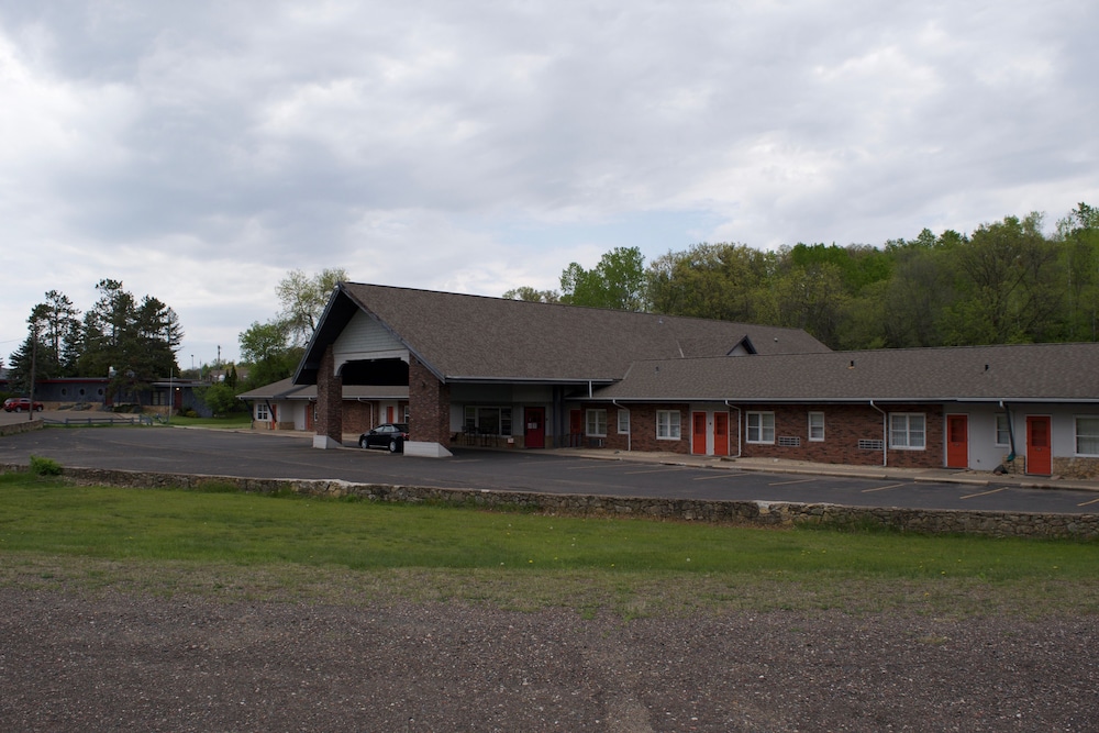 amerivu inn and suites st croix falls