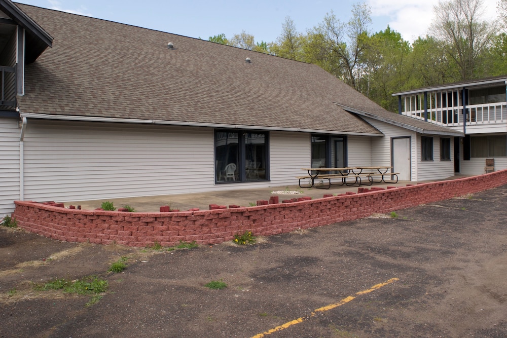 amerivu inn and suites st croix falls
