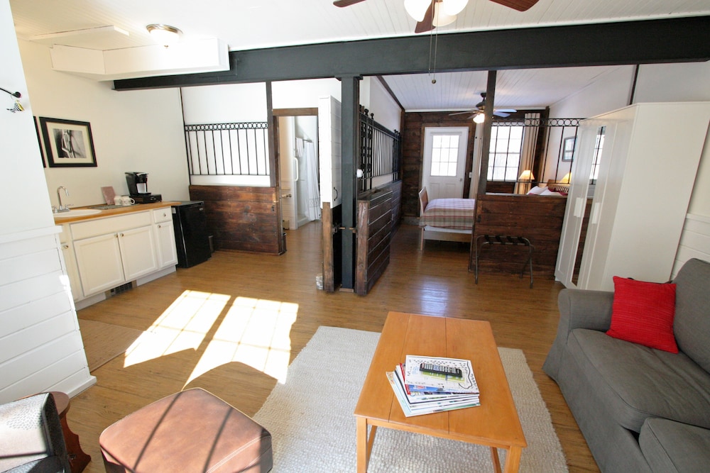 The Old Saco Inn,Cumberland County>>Bridgton,4 star