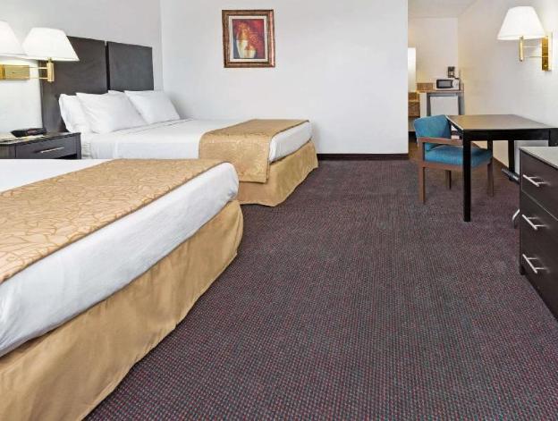 days inn and suites by wyndham santa rosa