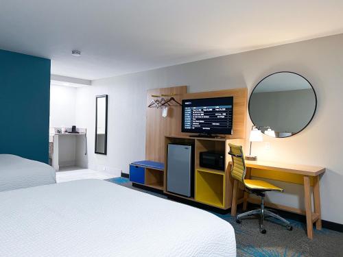 days inn and suites by wyndham santa rosa