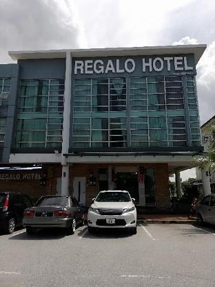 regalo hotel with lift