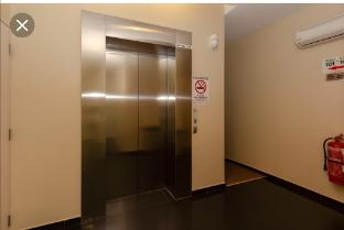 regalo hotel with lift