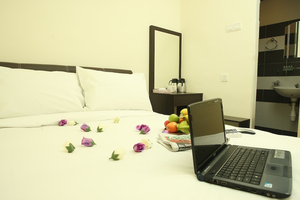 t hotel johor bahru