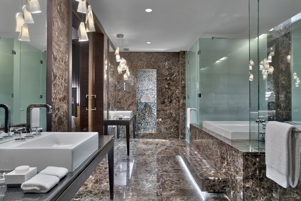 the westin doha hotel and spa