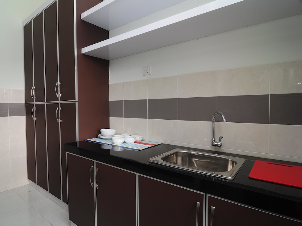 dembassy serviced residence suites