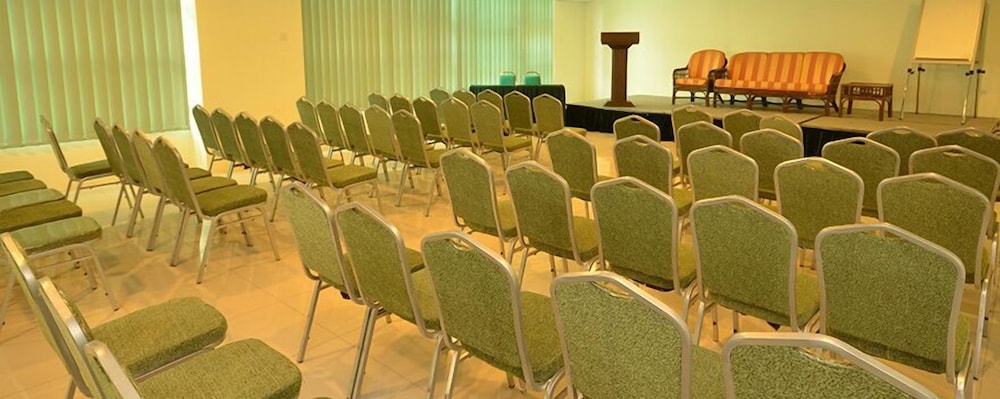 dembassy serviced residence suites