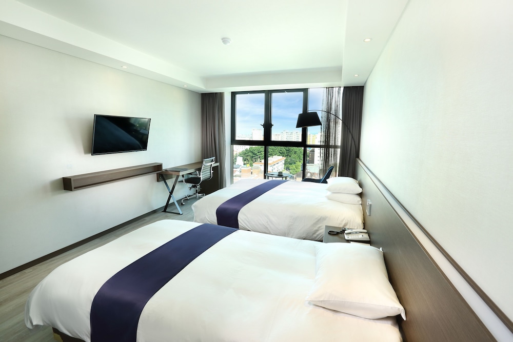 hotel the one