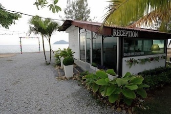 Rockbund Fishing Chalet,Lumut>>Ipoh,2 star