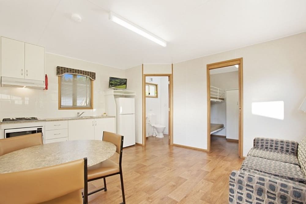 kanasta caravan park