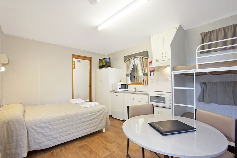 kanasta caravan park