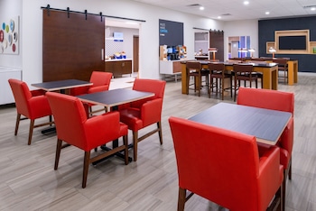 Holiday Inn Express & Suites Shreveport - Downtown By Ihg,Caddo Parish>>Bossier City,3 star