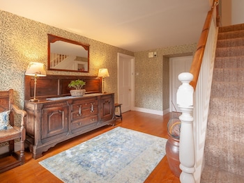 Westfield House Farm,Longhirst>>Birtley,4 star