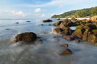 pangkor bay view beach resort