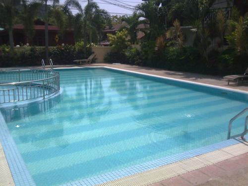 pangkor bay view beach resort