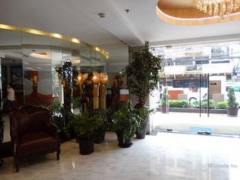silver oaks suite hotel