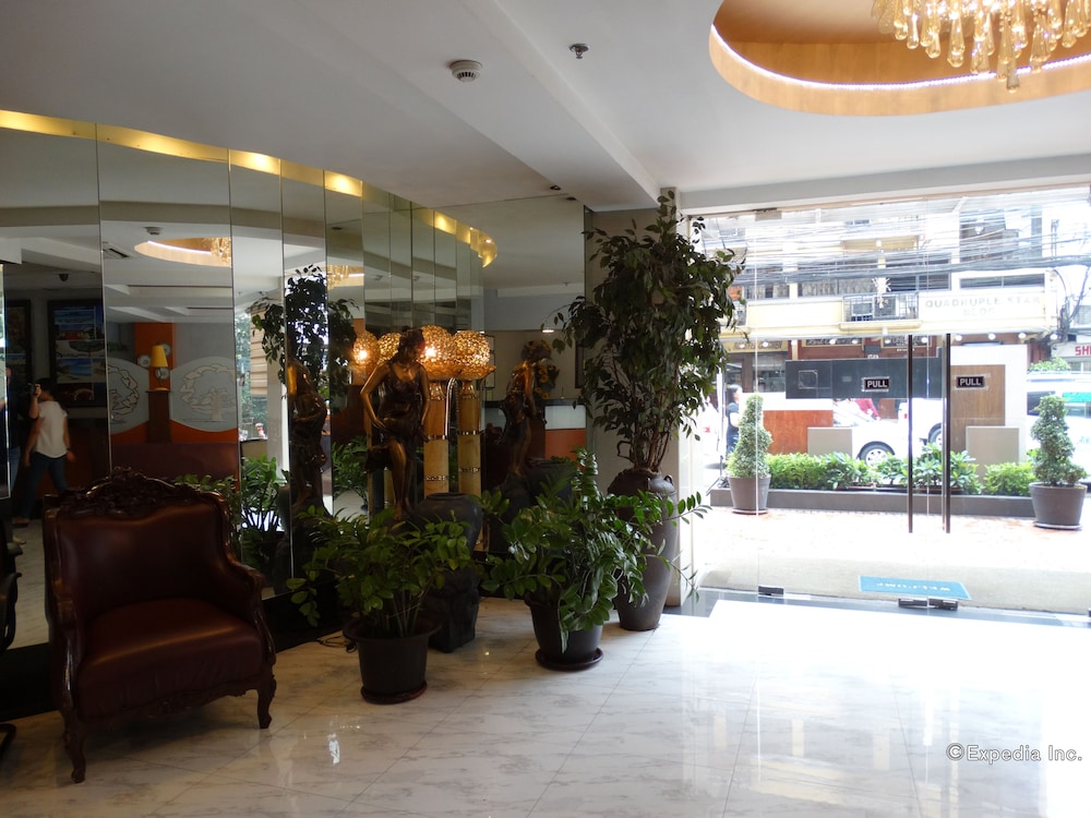 silver oaks suite hotel