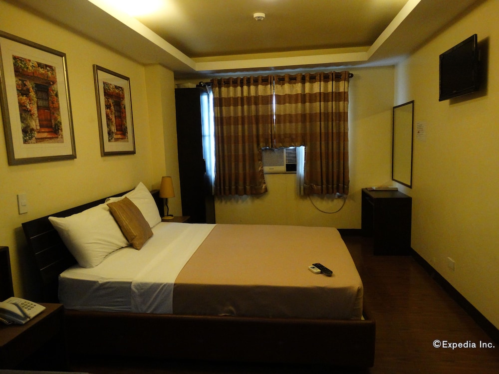 silver oaks suite hotel