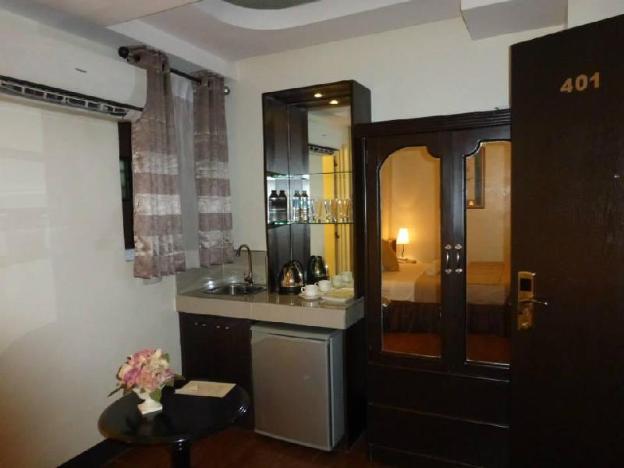 silver oaks suite hotel