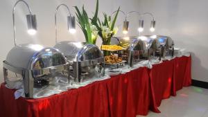 silver oaks suite hotel