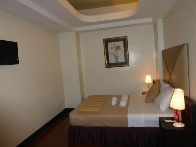 Silver Oaks Suite Hotel,Mandaluyong>>Ermita,3 star