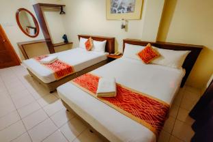 virgo batik resort teluk batik lumut