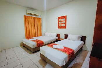 virgo batik resort teluk batik lumut