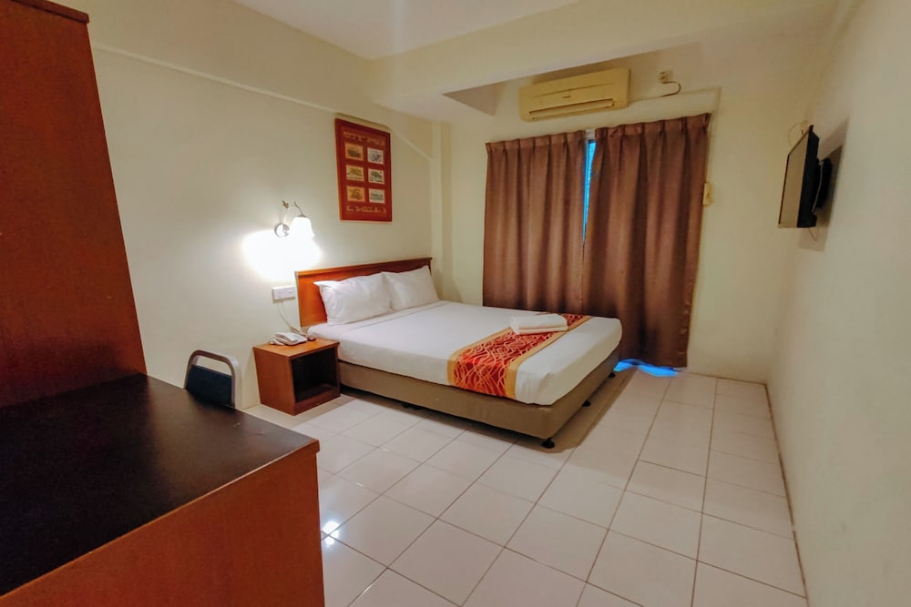 virgo batik resort teluk batik lumut