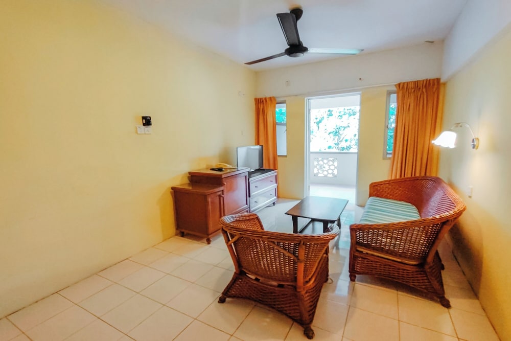 virgo batik resort teluk batik lumut