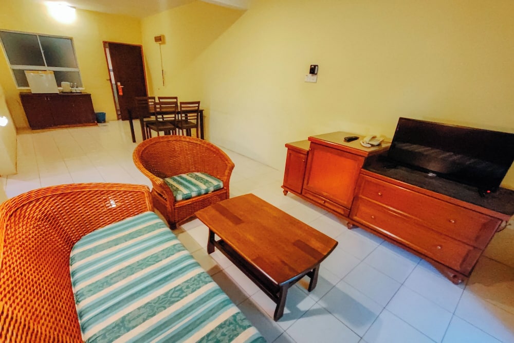 virgo batik resort teluk batik lumut