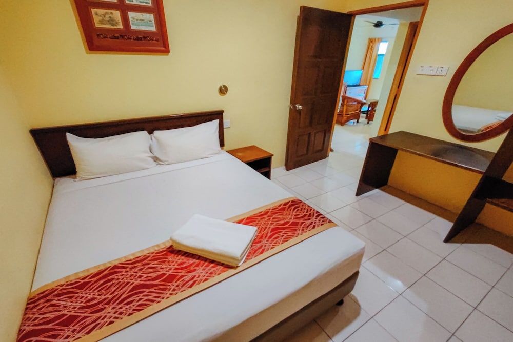 virgo batik resort teluk batik lumut