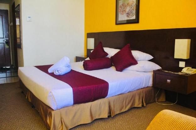 the grand puteri hotel
