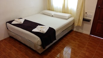 Pangkor Waterfall Beach Resort,Pangkor Island>>Ipoh,2 star