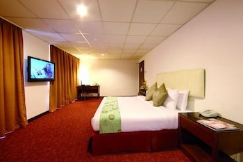 jewels hotel
