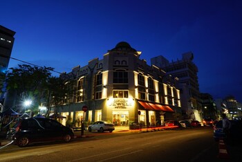 jewels hotel
