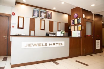 jewels hotel