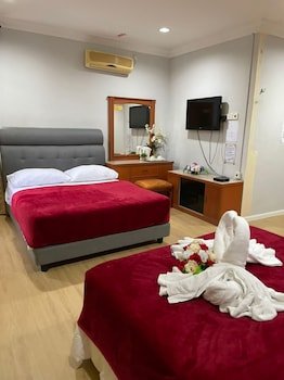Samudera Hotel,Kampung Gong Bayor>>Besut,2 star