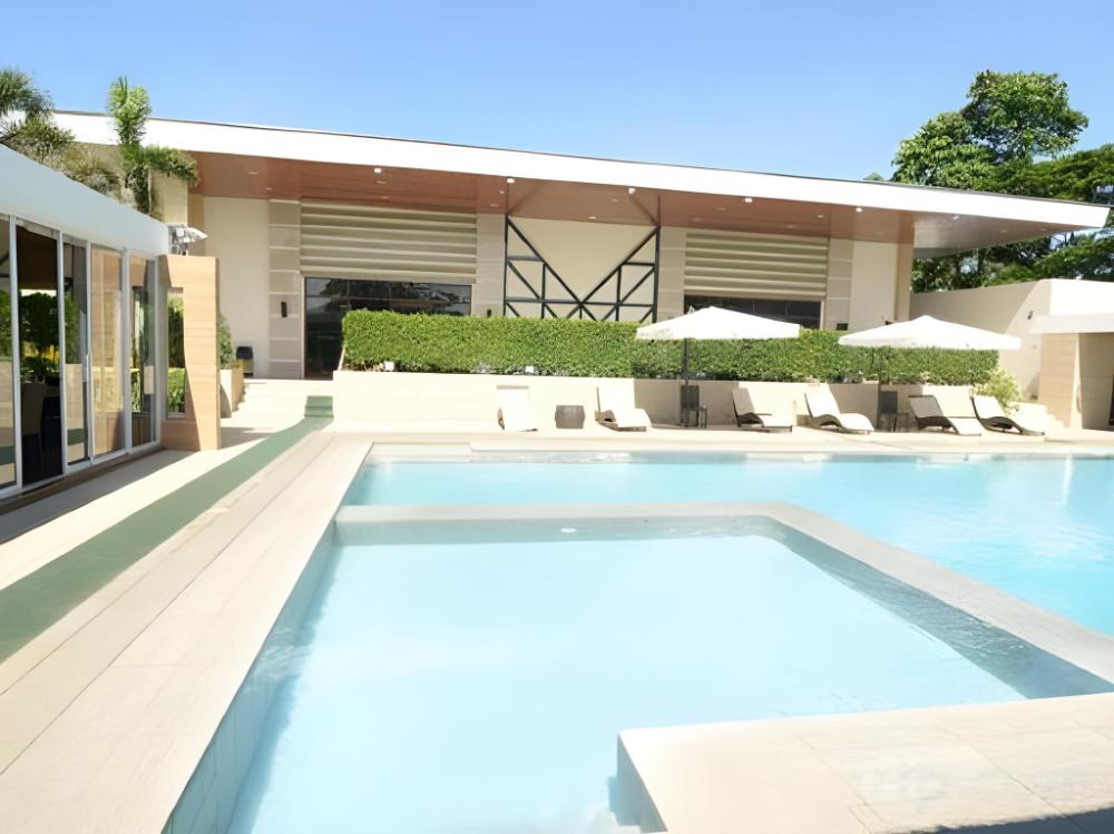 holiday suites
