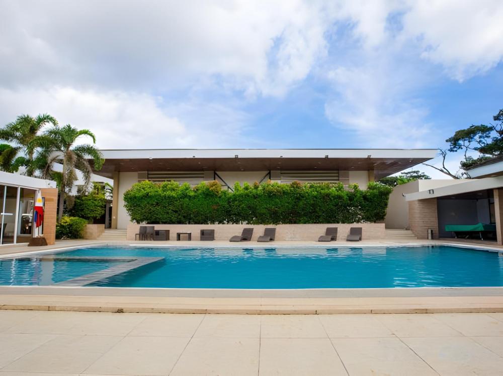 holiday suites